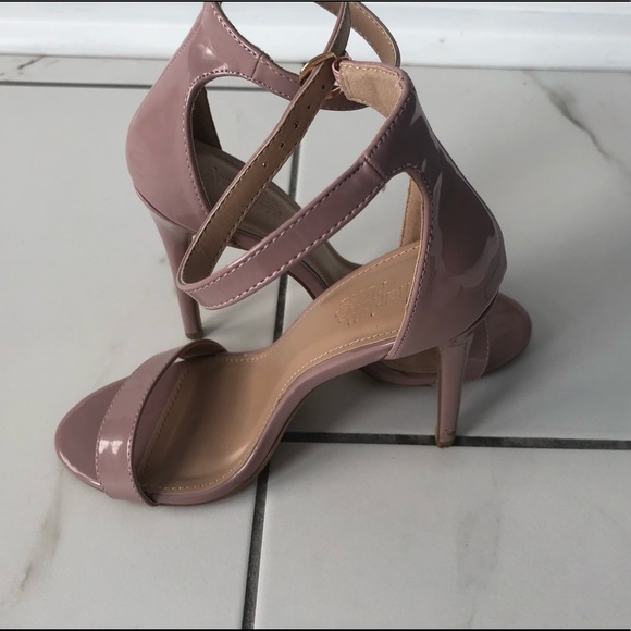 Heels - Picture 7 of 7